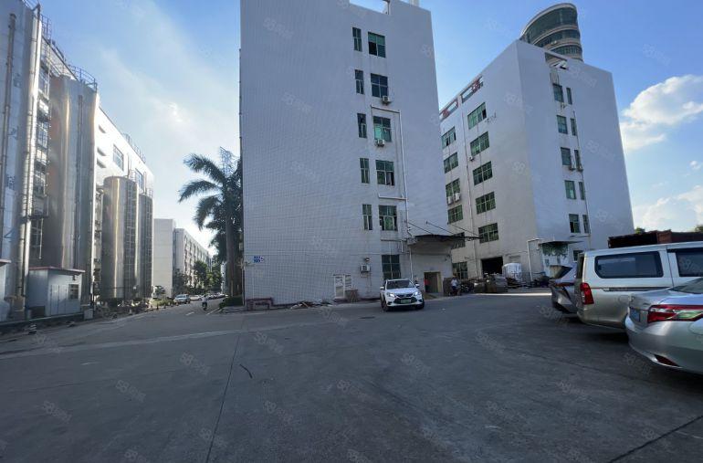 布吉石芽岭地铁口楼上红本厂房980平方仓库出租实际面积好招工