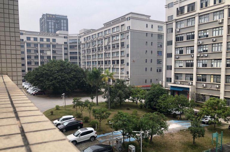 布吉李朗原房东带红本环评4000平二三楼厂房仓库出租！