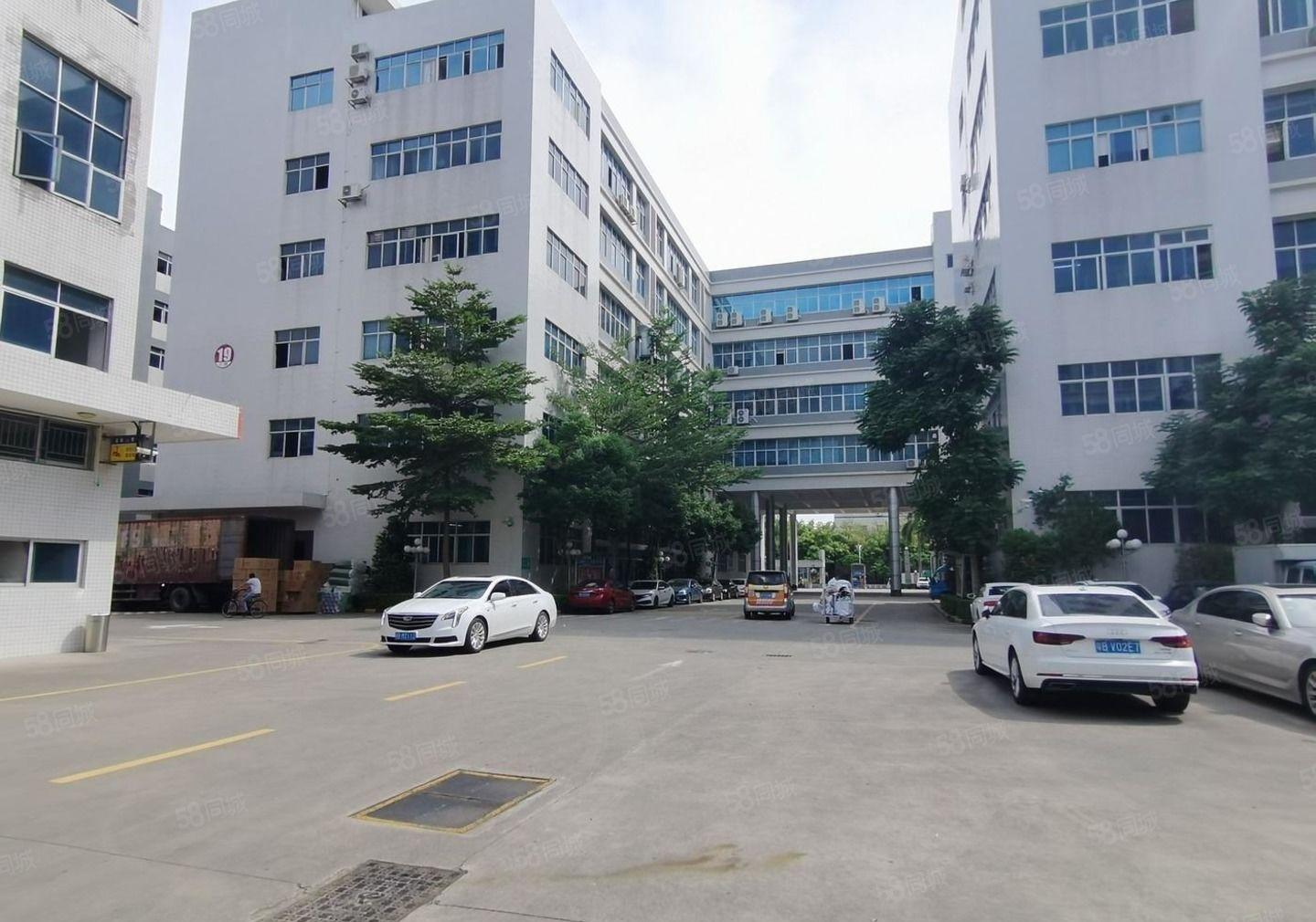 布吉上李朗原房东带红本大型产业园2100平一层厂房仓库出租