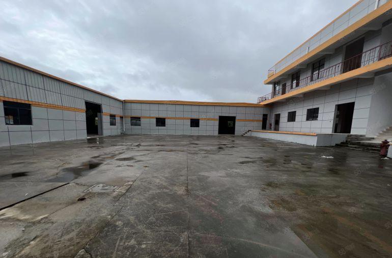 布吉上李朗地铁口一楼厂房980平方仓库出租带卸货平台空地超大