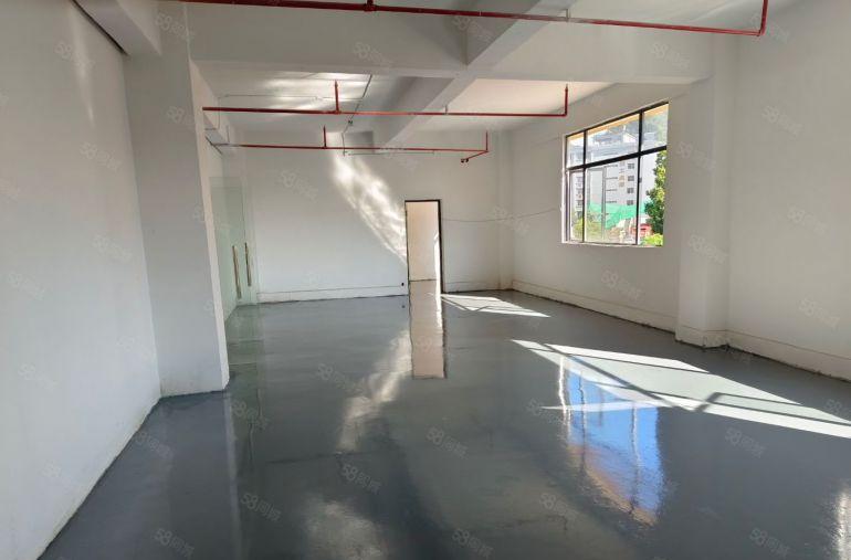 布吉百鸽笼独门独院原房东带红本厂房2000平（100平起租）