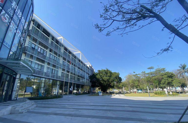 上水径地铁站附近大型电商园300平方厂房办公室带精装修出租