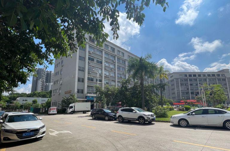 房东直租！布吉凉帽山地铁口二楼2000平精装修厂房出租