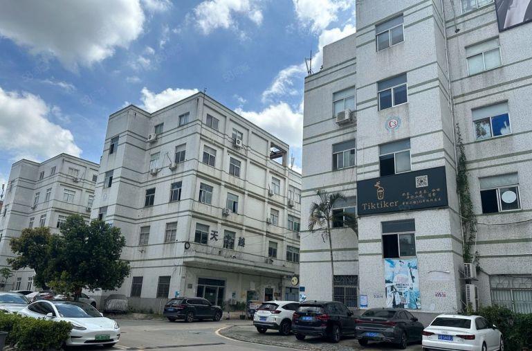 百鸽笼地铁站附近村委厂房1000平有红本使用率高可分租