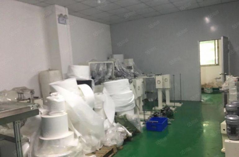 大芬地铁口附近楼上现成装修300平办公室仓库厂房出租