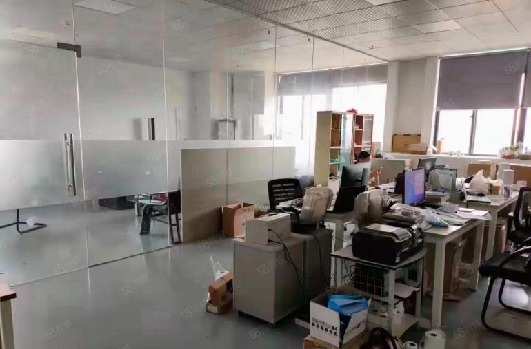 布吉南岭工业区新出楼上300平现成办公室仓库厂房低价出租