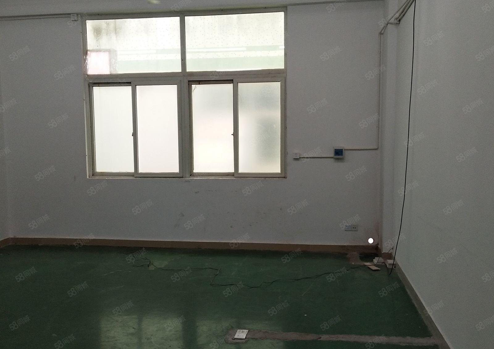 丹竹头地铁站附近新出三楼480平带装修厂房出租