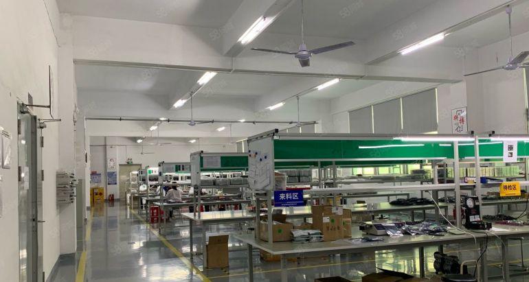 坂田地铁口旁独院工业园厂房出租一楼800平起租 带有装修