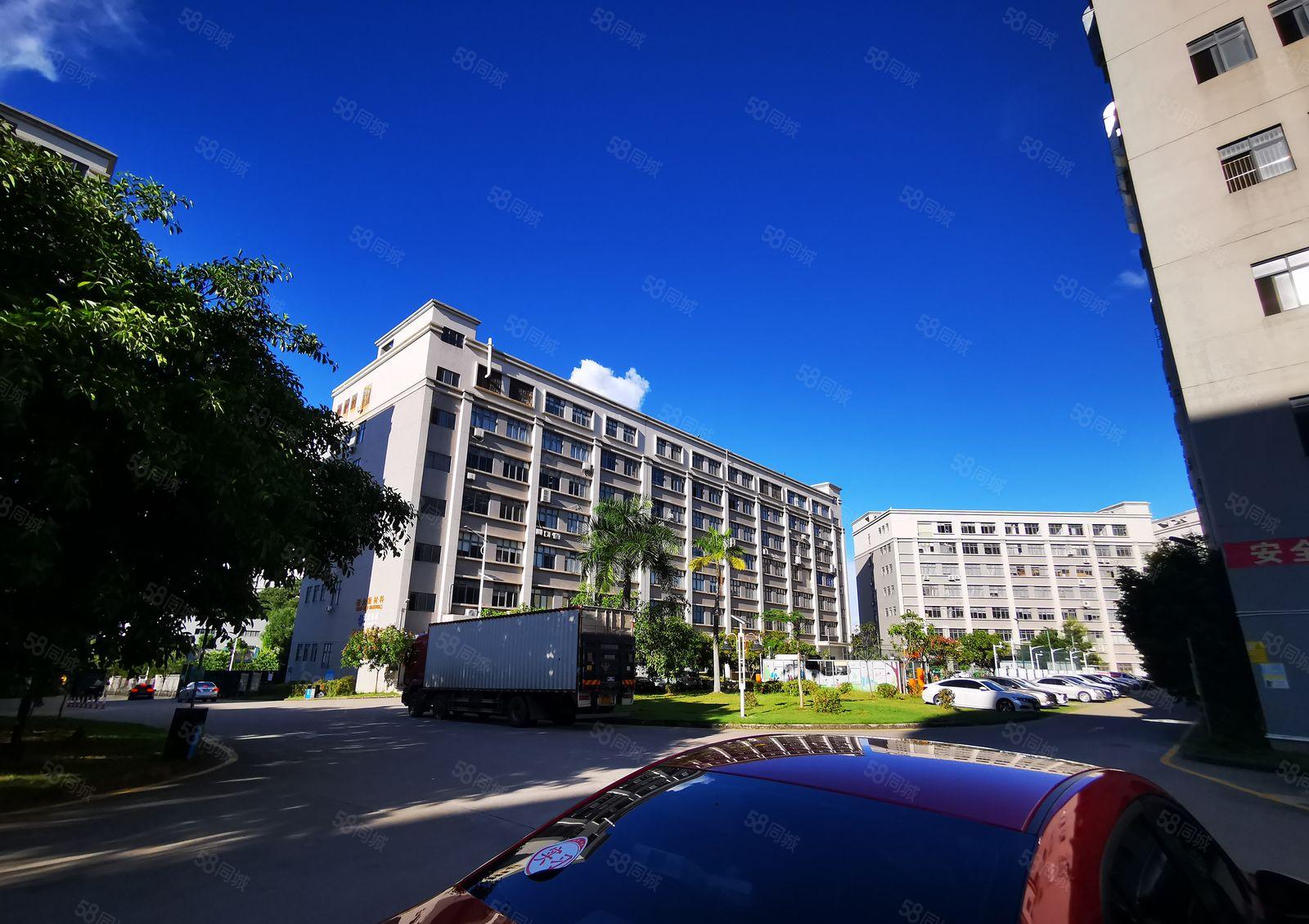 原房东！布吉地铁口1.5平独院，可分租，独栋厂房仓库低价出租