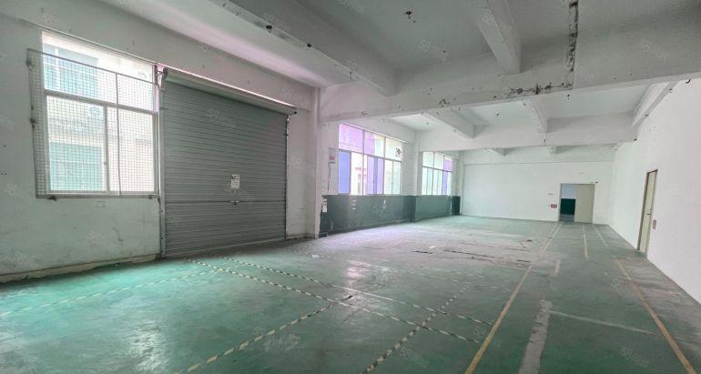 深圳布吉地铁口办公仓库大小分租现成装修行业不限