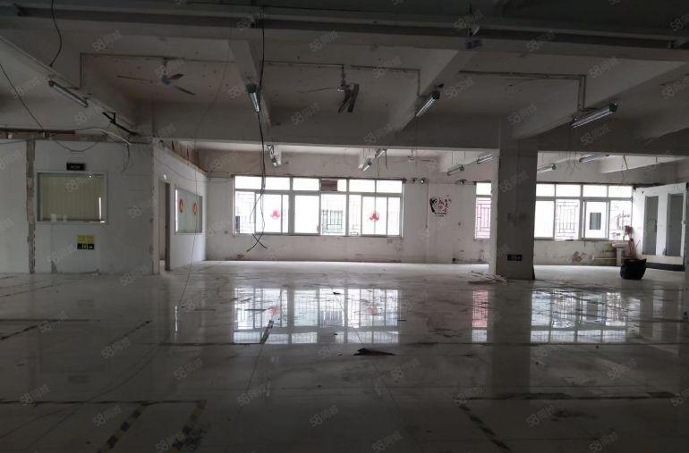 布吉上水径小面积厂房仓库，现成装修