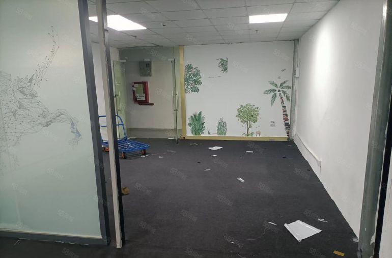 南岭科技园带装修厂房出租160平1加1格局