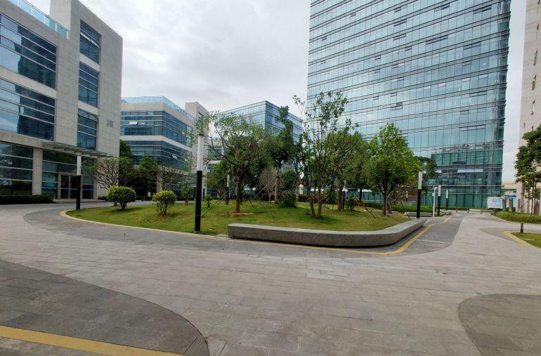 布吉石芽岭地铁口办公研发红本厂房出租2000千平大小分租按需