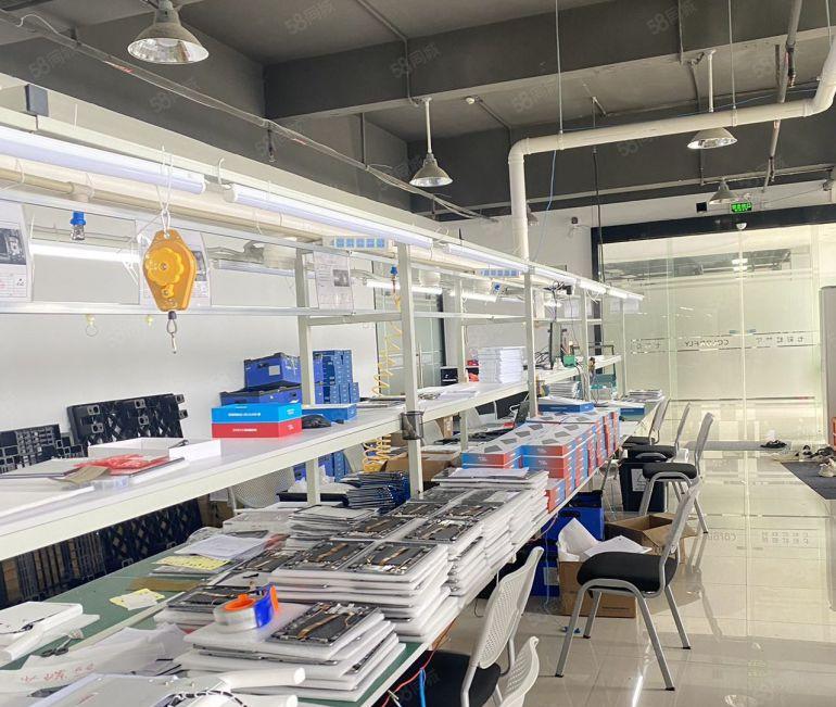 布吉李朗凉帽山地铁站精装修红本厂房出租整层1000平方。