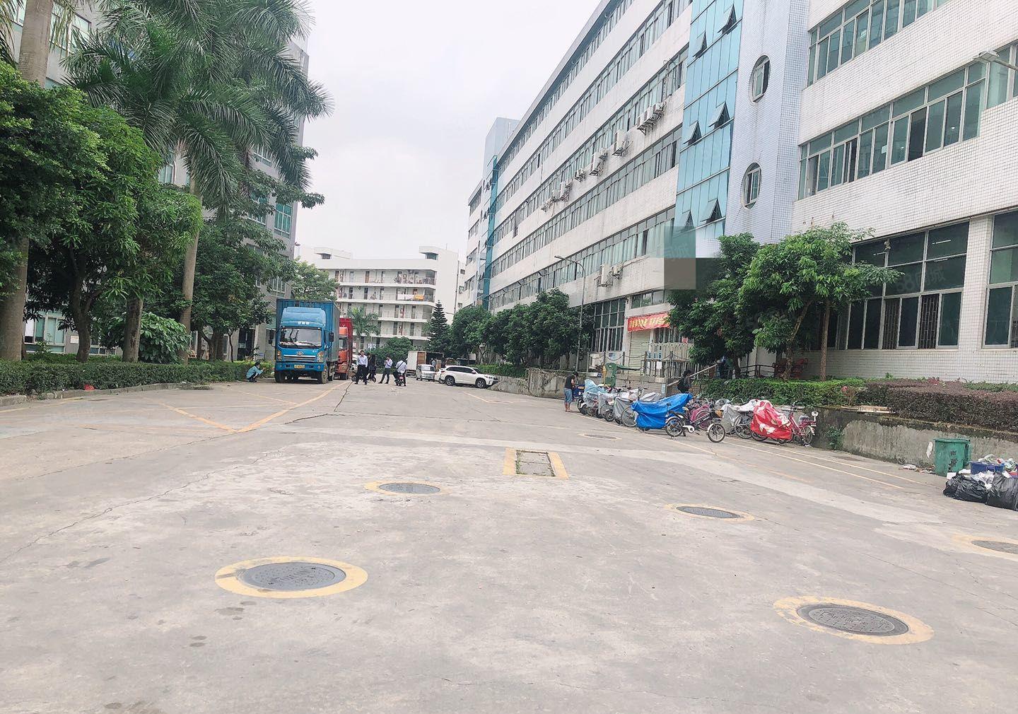 300平起租~吉李朗标准厂房仓库1100平出租部分一楼出租