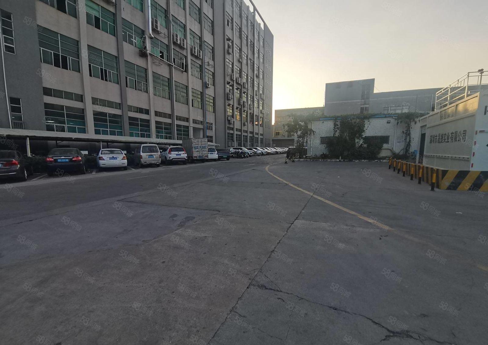 深圳光明新出大型带红本楼上650平厂房