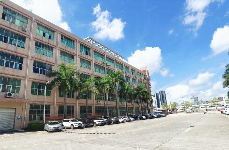 光明地铁口圳美村委厂房出租2000平 实际面积出租 带精装修