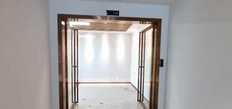 免租6个月，光明凤凰城地铁口全新精装修研发厂房377平