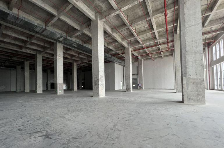 免租4个月光明国企地铁口红本厂房出租685平可申请补贴20元