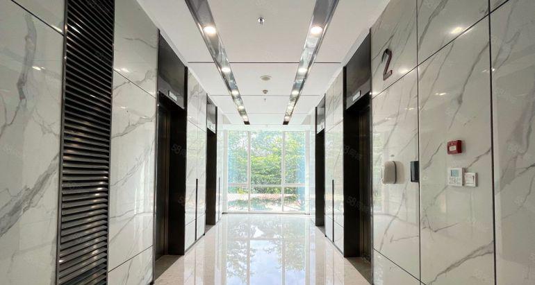 光明凤凰城地铁口写字楼出租500平带精装带红本带车位可拿补贴