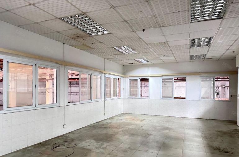 公明原房东独院厂房钢构2800平，滴水8米，现成阁楼办公室