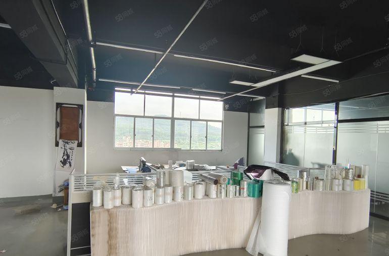 新彼头精装420平厂房出租，仅需10块一平！水电齐全设施齐全