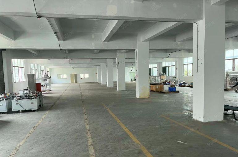 公明独院分租2楼（1300平空地超大，食宿配套齐全）欢迎来电