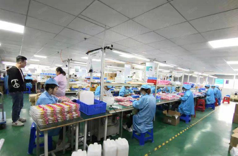 公明无尘车间厂房出租（2500平，一整层，零转让费，好招工）