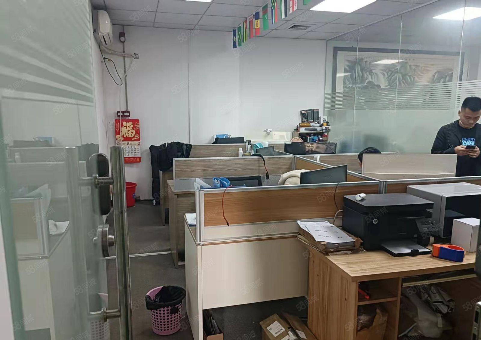 公明上村北环路边新出独院3层共4380平方厂房有电梯