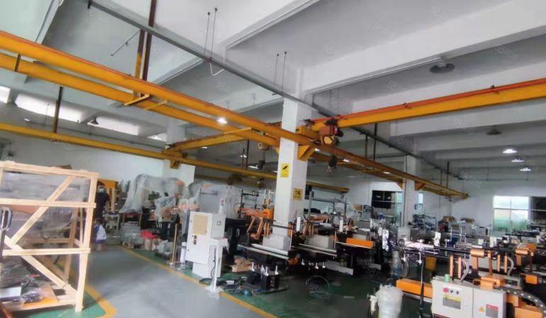 公明原房东厂房出租（3层8100平单层2700，空地超大）