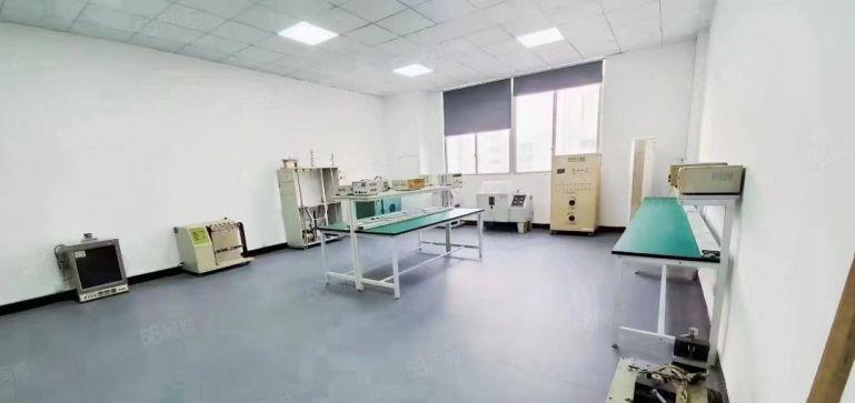 光明地铁口新出原房东厂房出租整层1500平全新地坪漆水电齐全