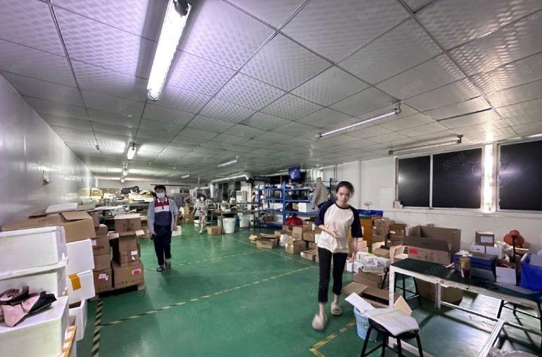 公明原房东厂房无尘车间1500平整层，2部货梯，大园区好招工