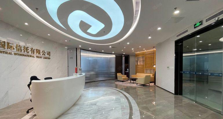 光明凤凰城地铁口写字楼出租500平带精装带红本带车位可拿补贴