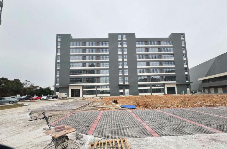 光明厂房出租，适合仓库加工组装办公展示会议研发检测轻型生产