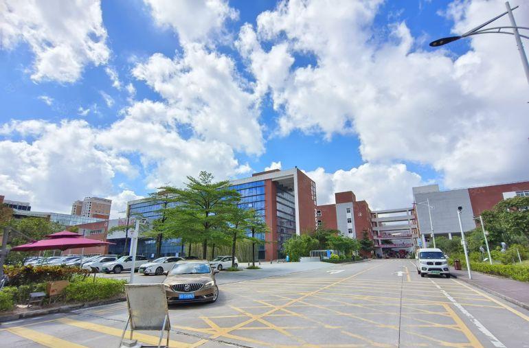 光明高新厂房出租10000平方1000平起分精装修享受政补贴