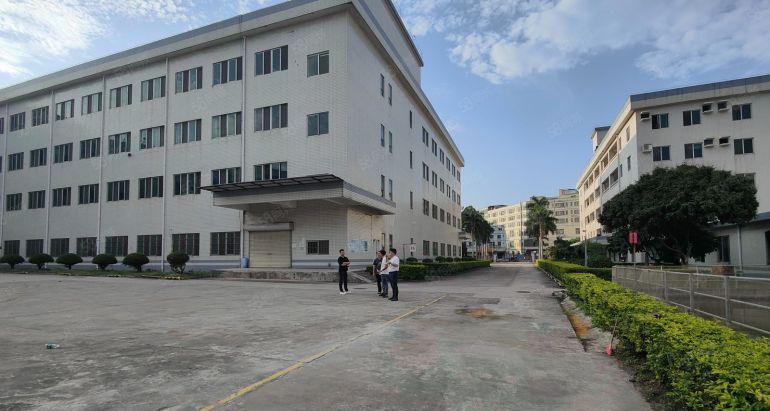光明玉塘凤凰长圳地铁口原房东红本厂房精装修出租无尘车间