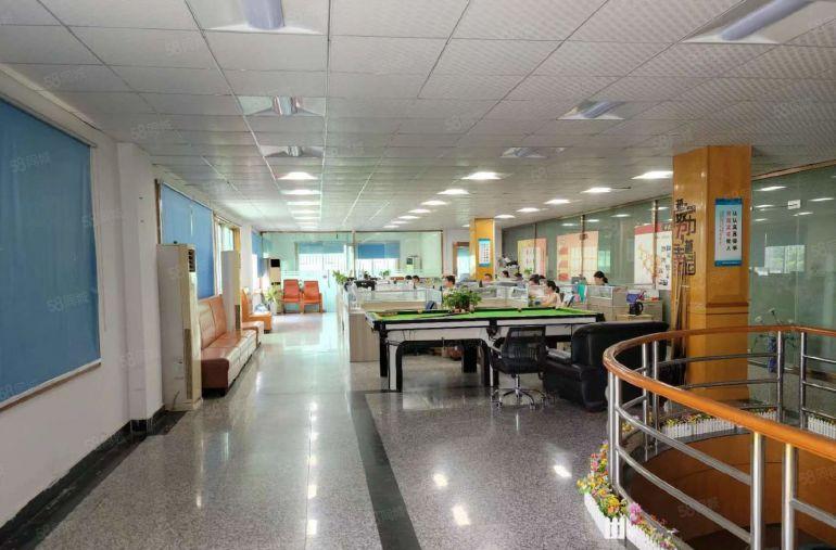 公明南光高速下村出口1~2楼2700平精装办公室，展厅，仓库