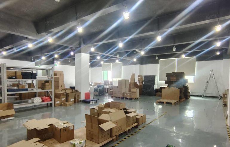 光明长圳地铁口全新豪华装修3000平原房东厂房出租使用率9成