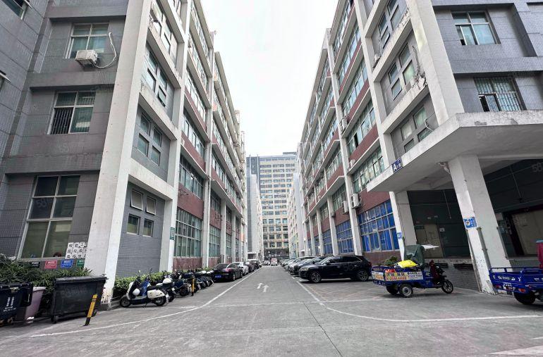 光明公明楼村地铁口原房东工业园精装办公生产厂房出租仓库可分租