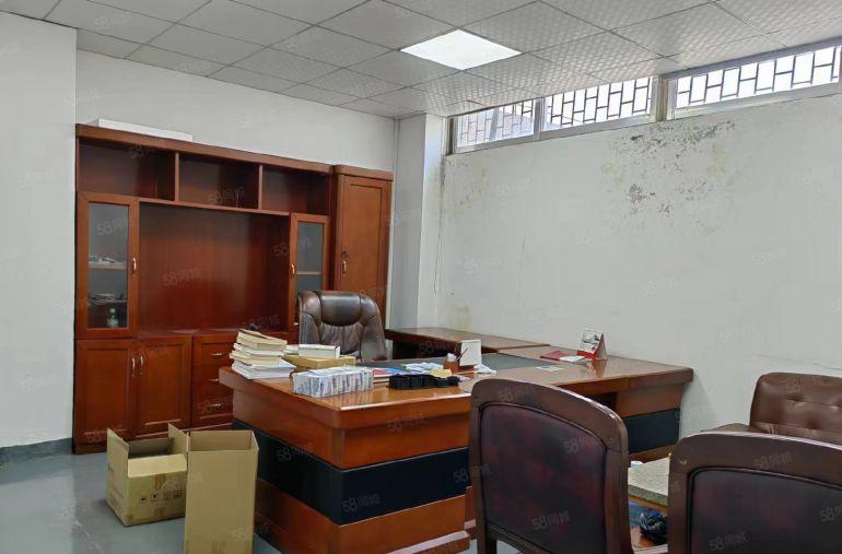 （中介勿扰）本人现有公明玉律精装厂房出租1200平无转让费