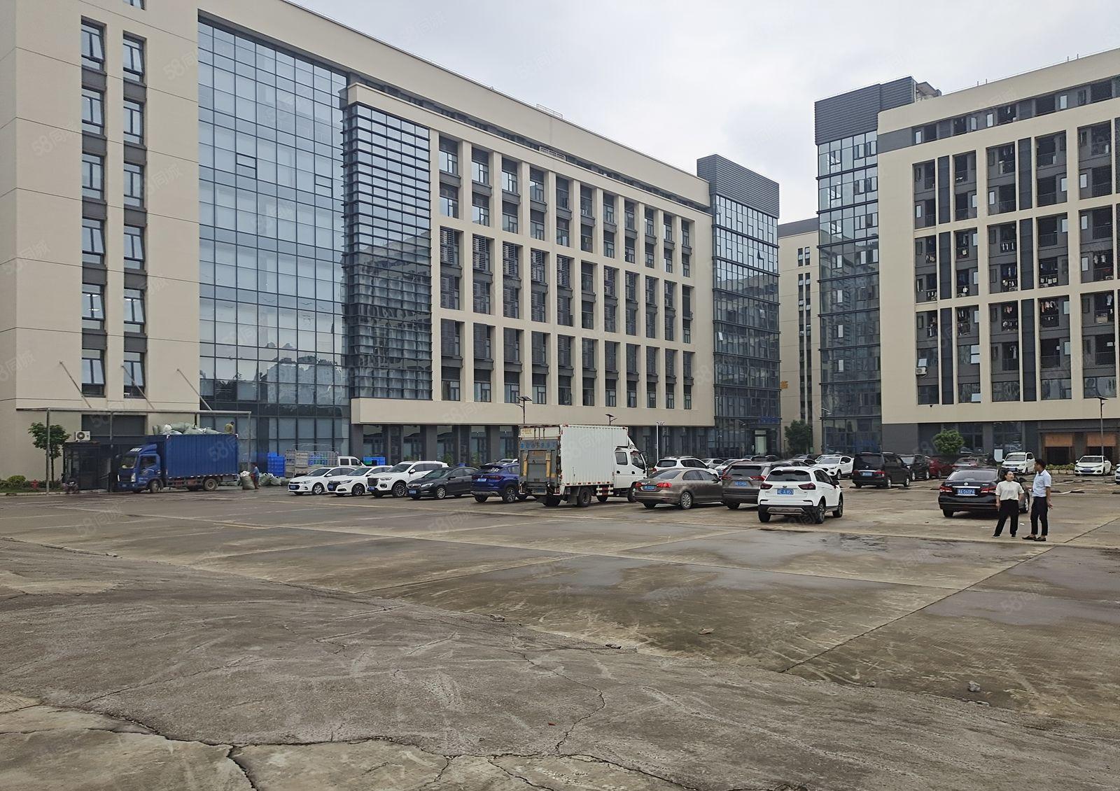 光明无尘车间1300平厂房出租，现成精装办公室，无转让费