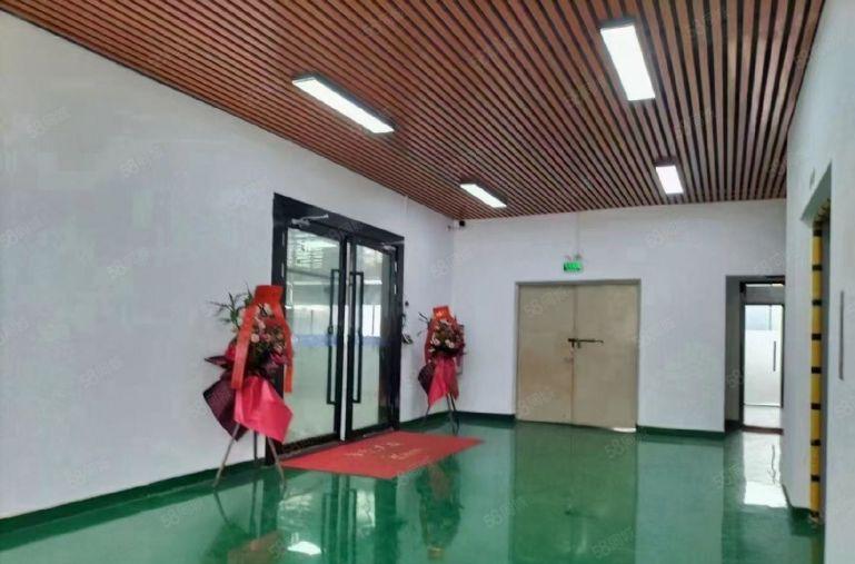 光明合水口地铁站旁新出大型园区3楼1200平方精装修厂房招租