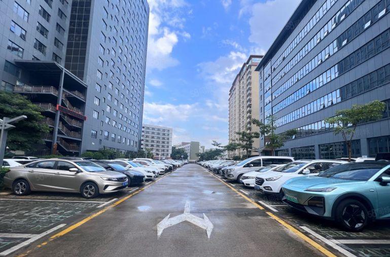 光明新区甲子塘原房东2000平精装修厂房出租大小可分租主干道