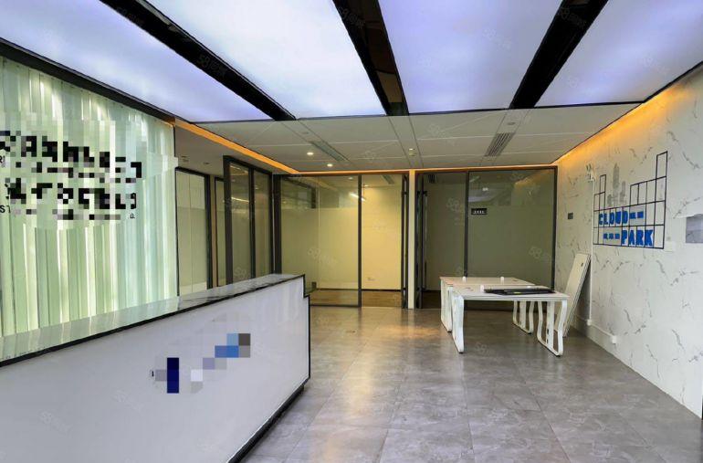 马山头附近新出写字楼楼上750平方101格局