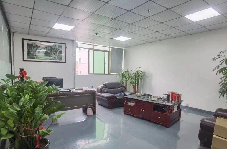 光明公明楼村地铁站旁厂房（600平精装，无转让费，价格便宜）