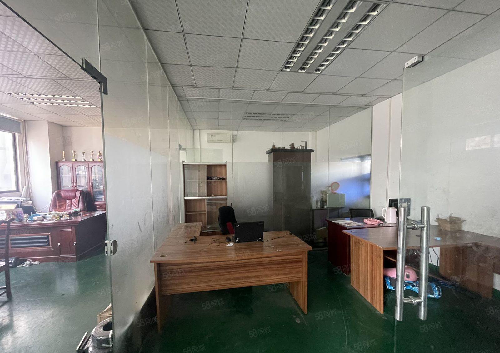 光明东坑新出一楼标准厂房650平带装修