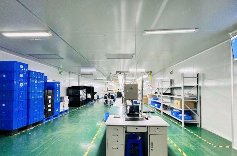 出租光明楼上无尘车间500到3000平方，房东直租带前台办公