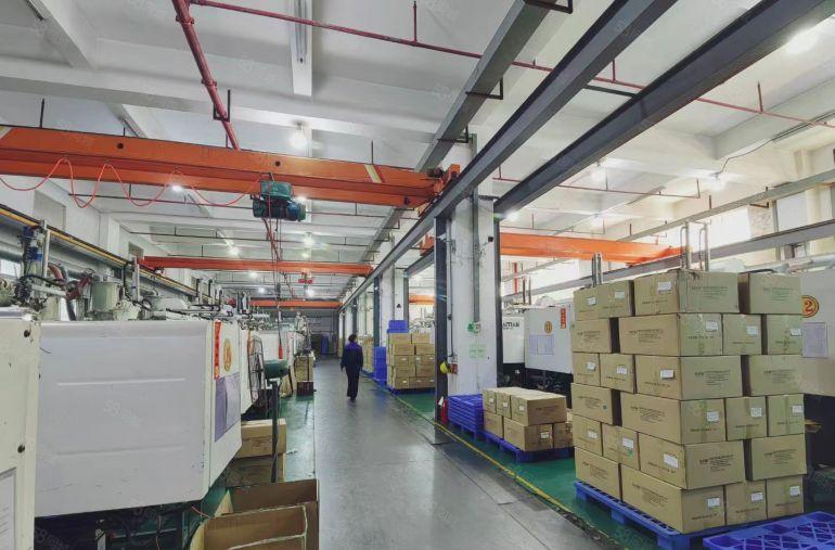 公明合水口2楼原注塑厂出租（2200平，层高5.5米带行车）