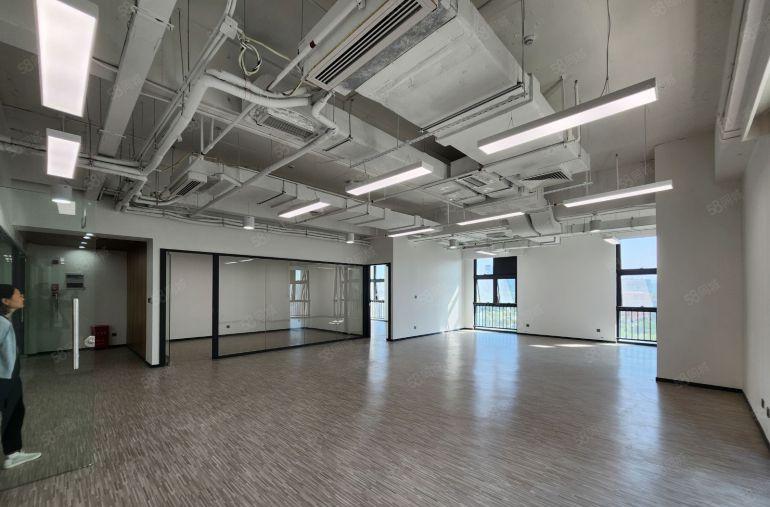 光明国资委地铁口免租6个月医疗器械红本精装修厂房办公低价出租