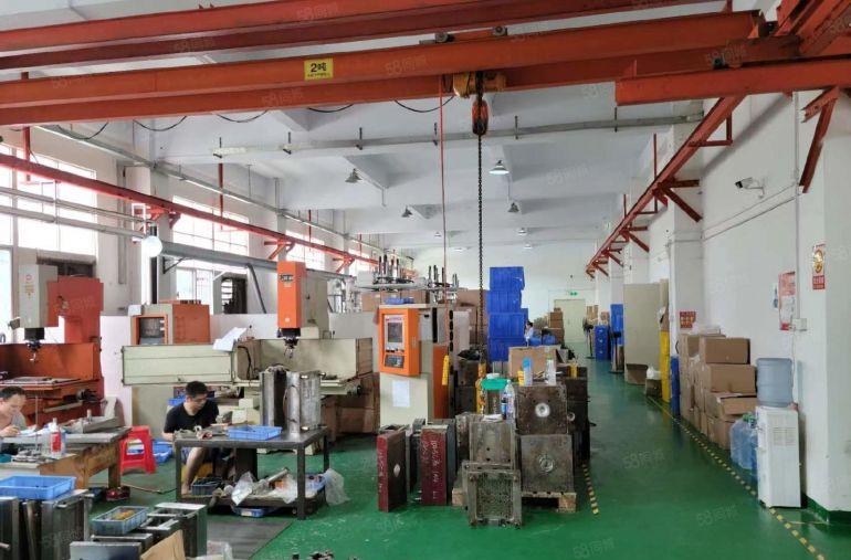 公明东坑标准厂房一楼900平精装办公室，行车，真正的拎包入住